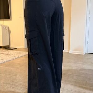 ALO Yoga Dark Navy Cargo Pants